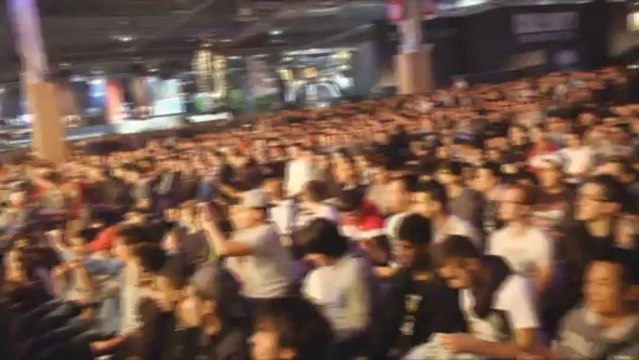 Remise des prix de la finale CoD de l'ESWC 2013.