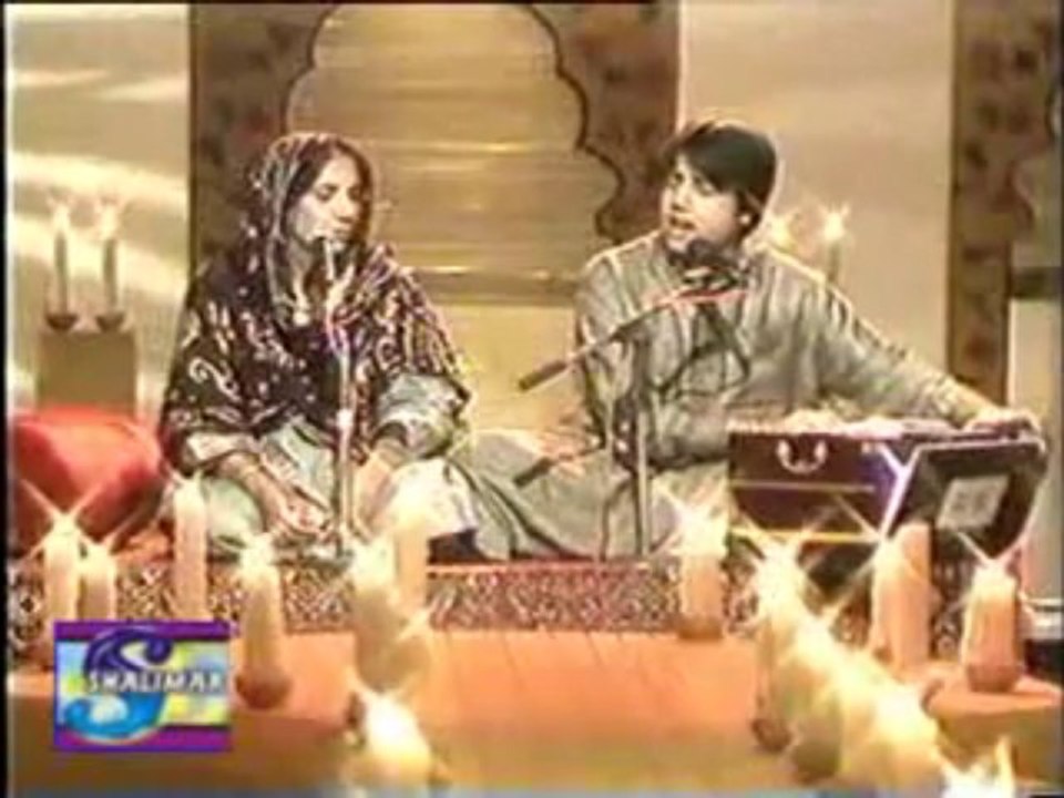 Akhian Nu Rehn De Akhian De Kol Kol  ( Reshman and her Son )   by  Aslam Nasir