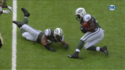 Week 9 Can't-Miss Play: Davis dives for the pick