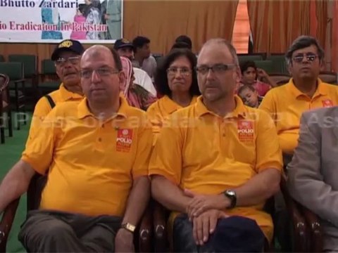 Aseefa bhutto zardari administers anti-polio drops to children