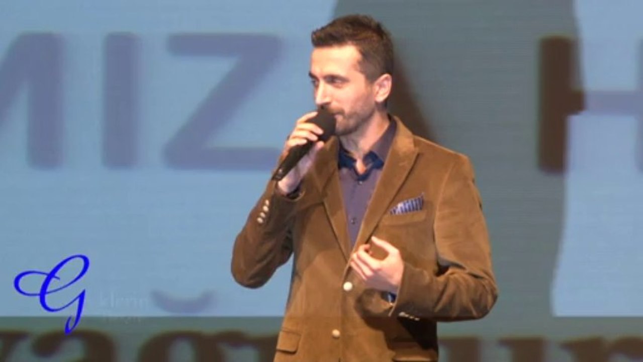 Kimse Yok Mu | Umut Mürare - "1 Şiir 1 Yetim" Göklerin Titreyişi