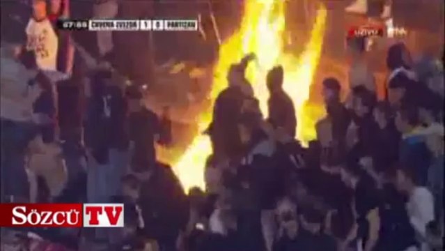 Tribünler alevler içinde kaldı!