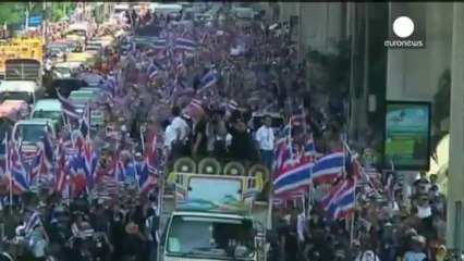 Des milliers de Thaïlandais se mobilisent contre une loi d'amnistie