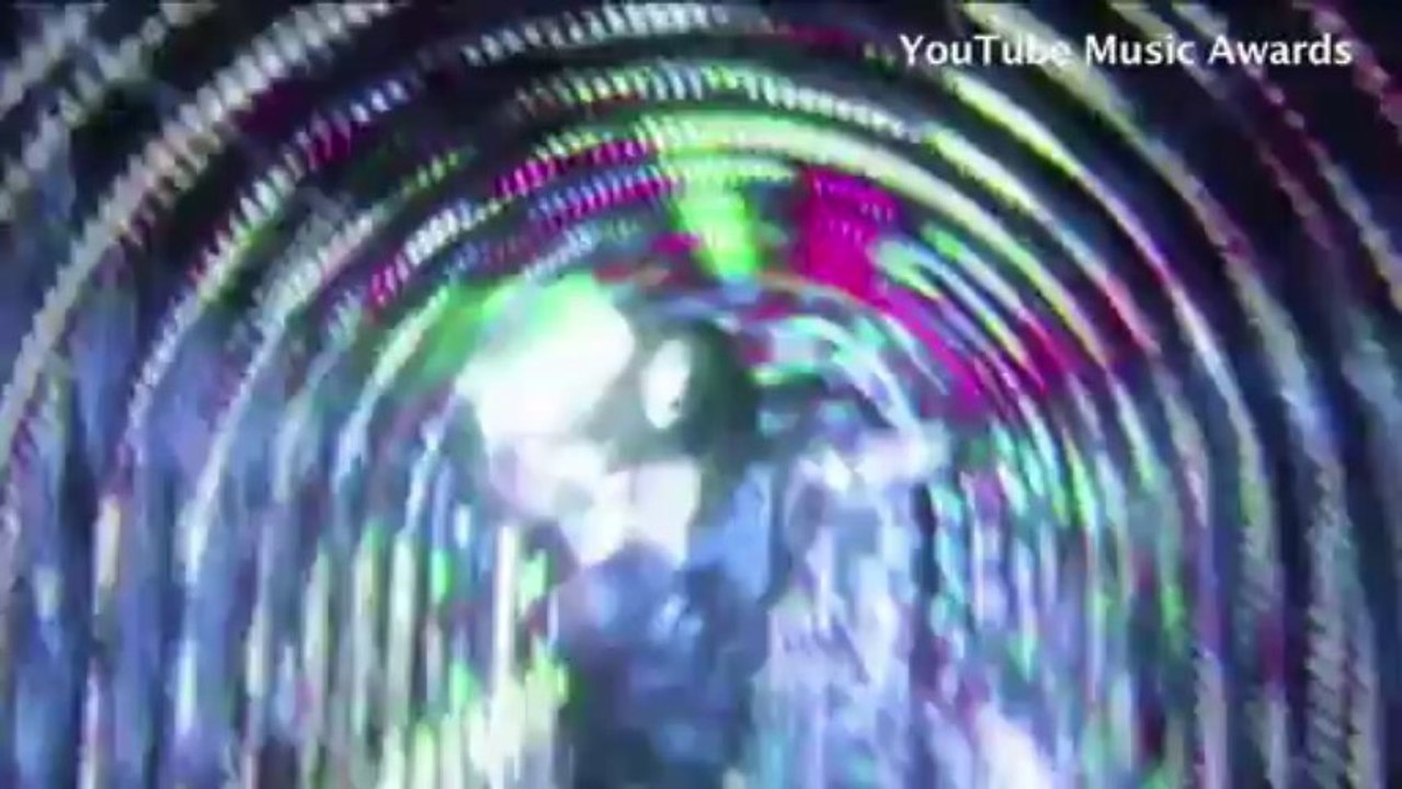 Eminem takes top honor at YouTube music awards