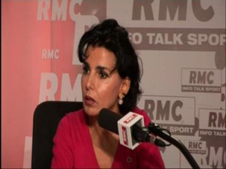Rachida Dati sur l'ecotaxe :" Cela me surprend qu'une entreprise étrangère collecte l'impôt en France"