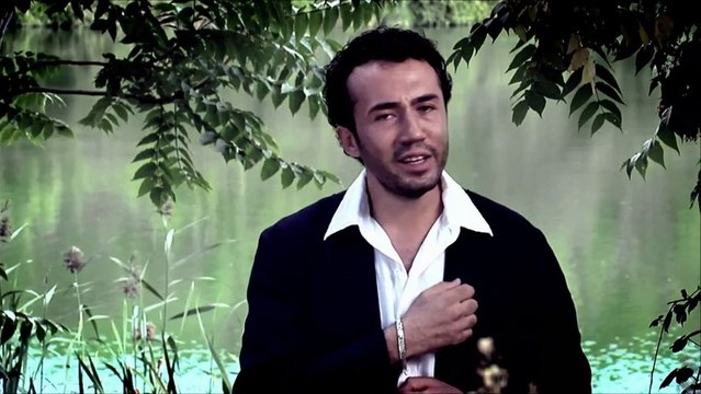 Bahçada Yeşil Çınar (Serkan Akdoğan)