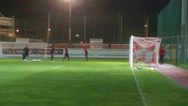 Πλάνα από την προπόνηση του Ολυμπιακού πριν από το ματς με την Μπενφίκα (2)