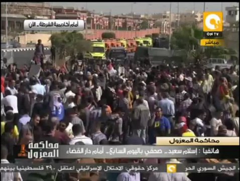 اشتباكات بين مؤيدي خارطة الطريق و الإخوان في محيط دار القضاء العالي