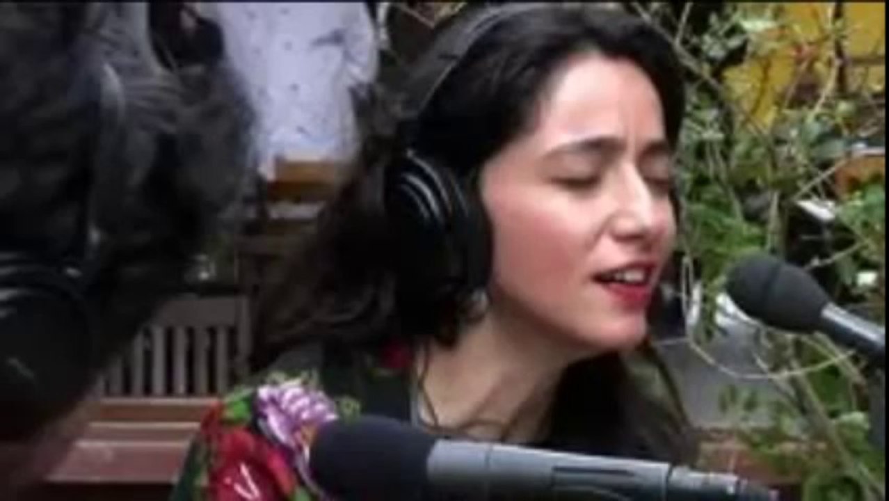 Öykü Gürman Rutkay Aziz Ne Olur Bir Sabah Onur Akın