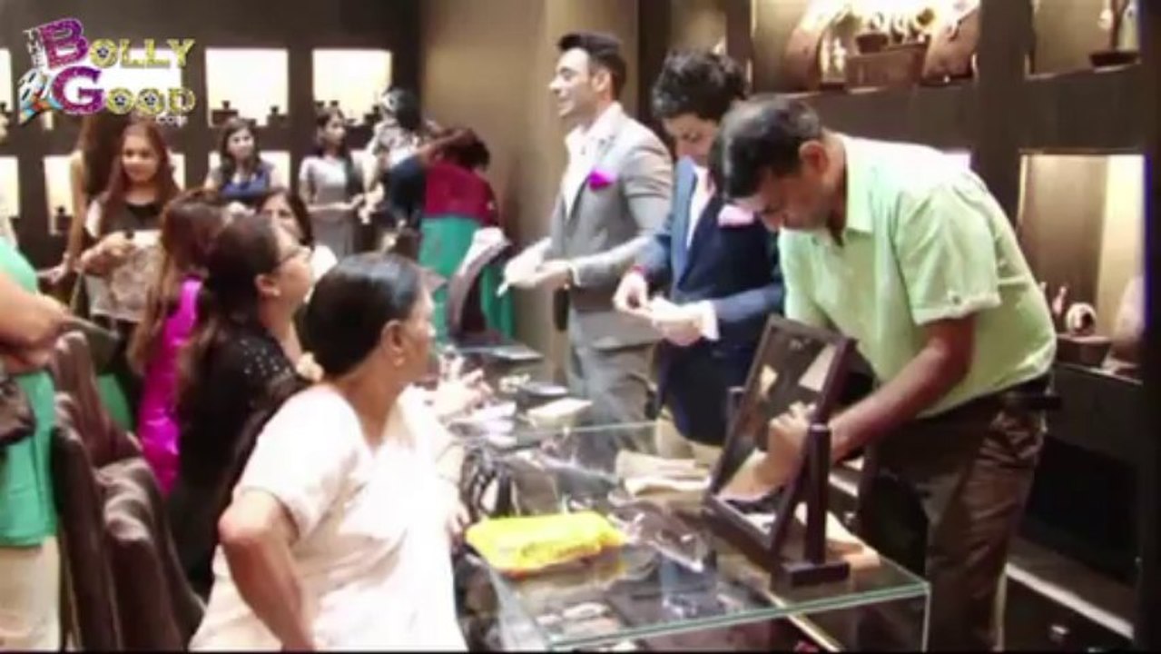 Shahrukh Khan & Bollywood Celebs At Lista Jewelry Lounge Launch | Latest Bollywood News