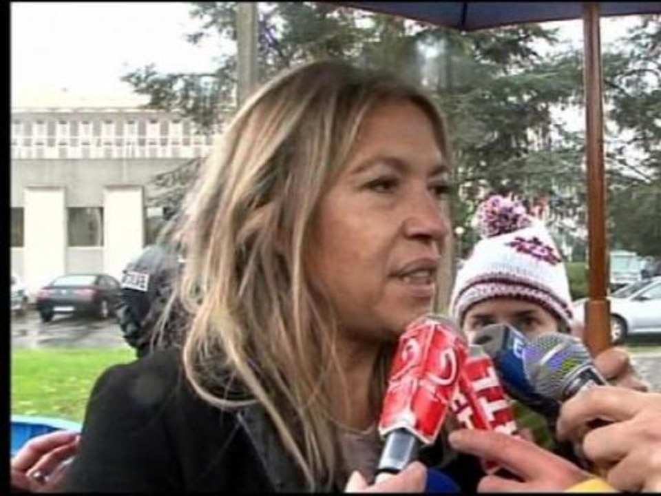 Retour en France des corps des journalistes tués au Mali: un moment "bouleversant", explique Marie-Christine Saragosse - 05/11