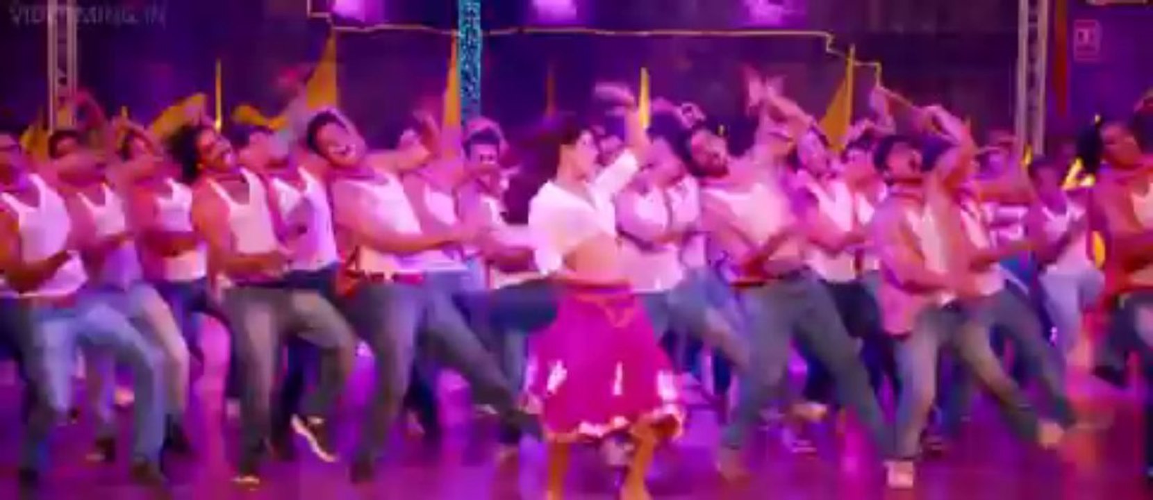 Pinky (Priyanka Chopra Item Song) (Zanjeer) HD