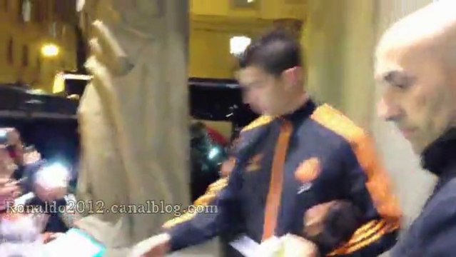 The fans waited for hours for Cristiano Ronaldo and Florentino Perez