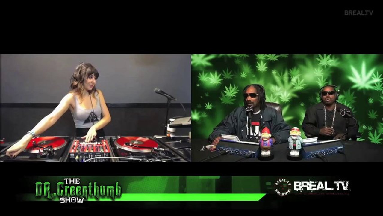 Snoop Dogg, Daz Dillinger & DJ Shiva "On tha Low" Freestyle @ "The Dr Greenthumb Show", B-Real TV, 11-04-2013 Pt.2