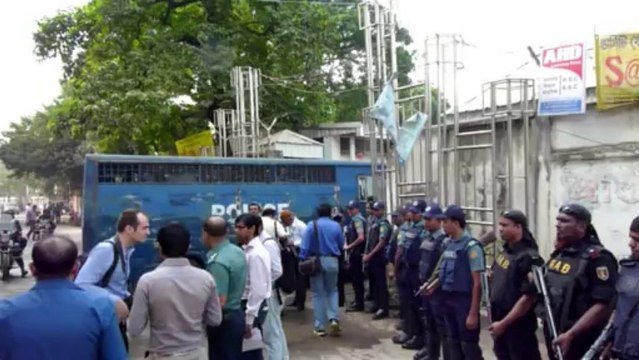 Bangladesh sentences 150 troops to death for mutiny