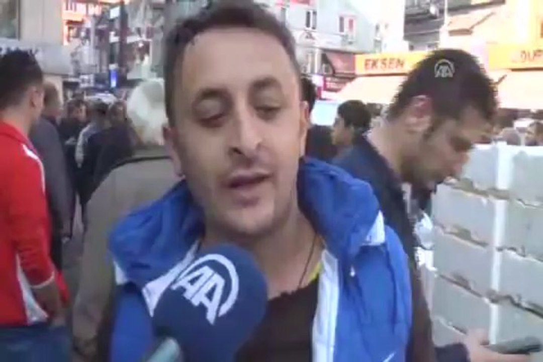 Müzik eşliğinde torbası 5 liraya hamsi