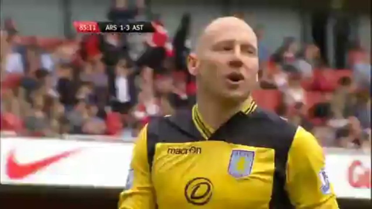 Arsenal 1 - 3 Aston Villa  * Highlights