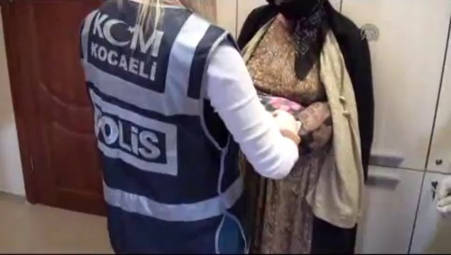 Vücuduna 2 kilo eroin sarmış