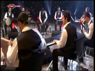 Özlem Özdil - Gül Düşer Gülün Üstüne