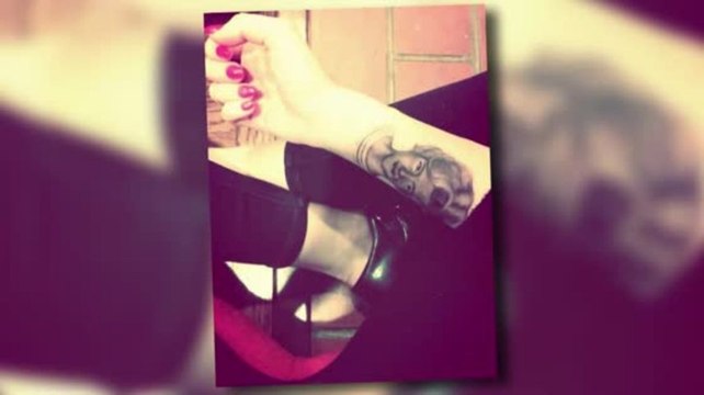 Miley Cyrus zeigt ihr neues Tatto ihrer Großmutter
