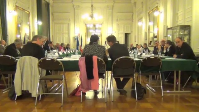 conseil municipal à Avranches - 4 nov 2013 - subventions aux clubs sportifs et convention avec l'USA