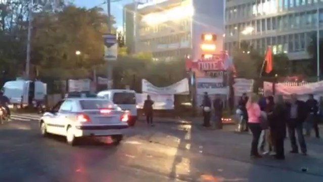 Εισβολή των ΜΑΤ στην ΕΡΤ τα ξημερώματα