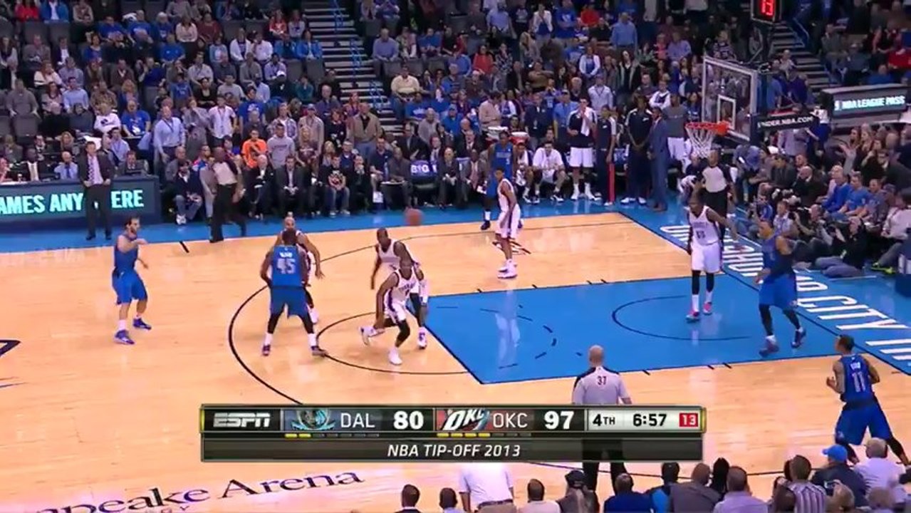 Russell Westbrook part au dunk