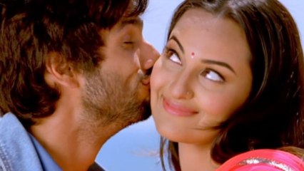 Shahid Kapoor and Sonakshi Sinha's Sizzling Chemistry In R Rajkumar