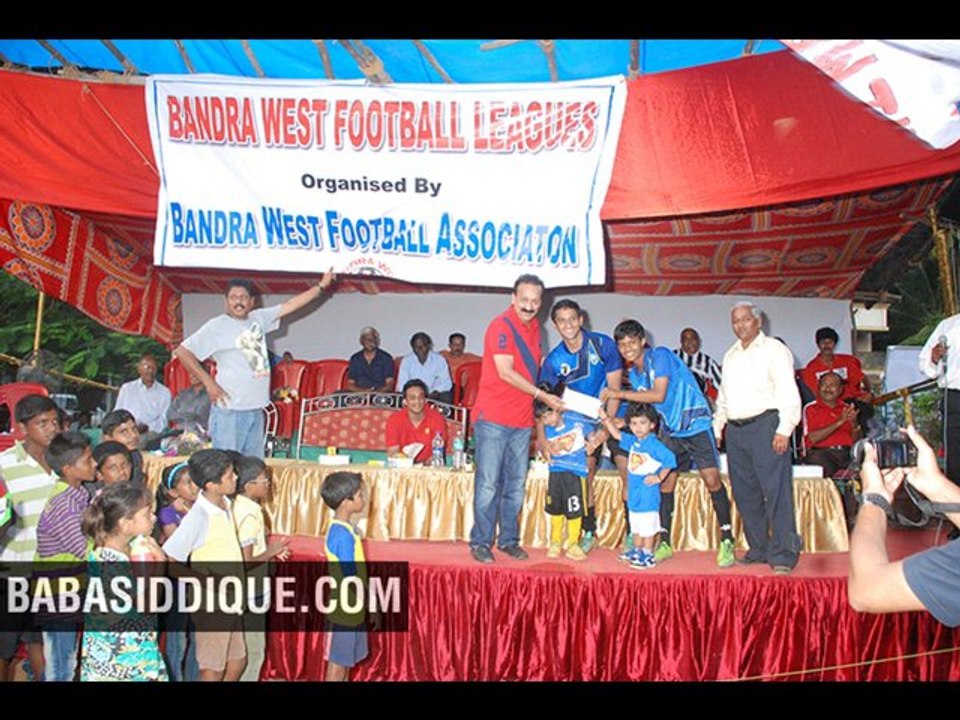 Shri. Baba Siddique supporting Bandra West Football Association League.