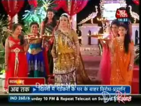 Saas Bahu Aur Betiyan [Aaj Tak] 7th November 2013pt1