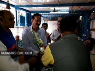 Baba Siddique at the Free Medical Camp arranged by the Sant Shiromani Rohidas Trust.