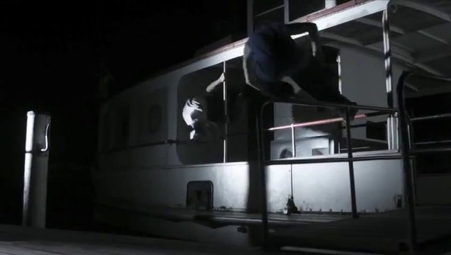 Freerunning through a museum after hours - Awesome PARKOUR, REDBULL Video!