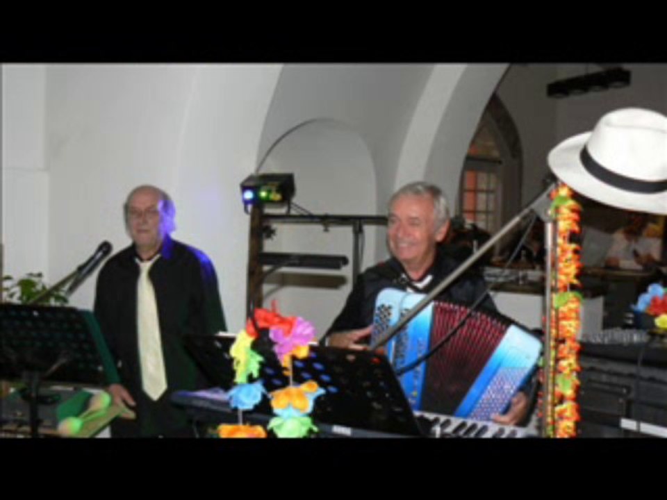 Actu Salernes Var La Guinguette Au Bal Musette orchestre RAYMOND PERMANNE dim 27 Oct 2013  au Restaurant LE BISTROT GOURMAND DE SALERNES  à Salernes dans le Var