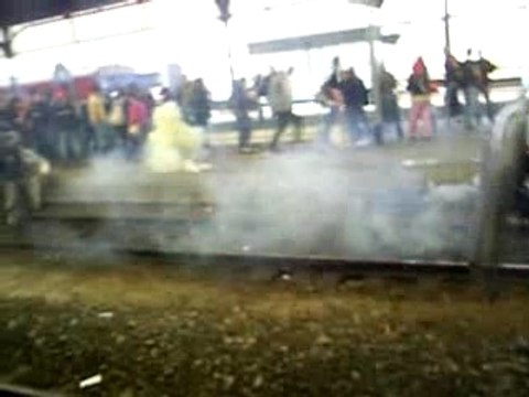 CRS Angoulême manif CPE 2006