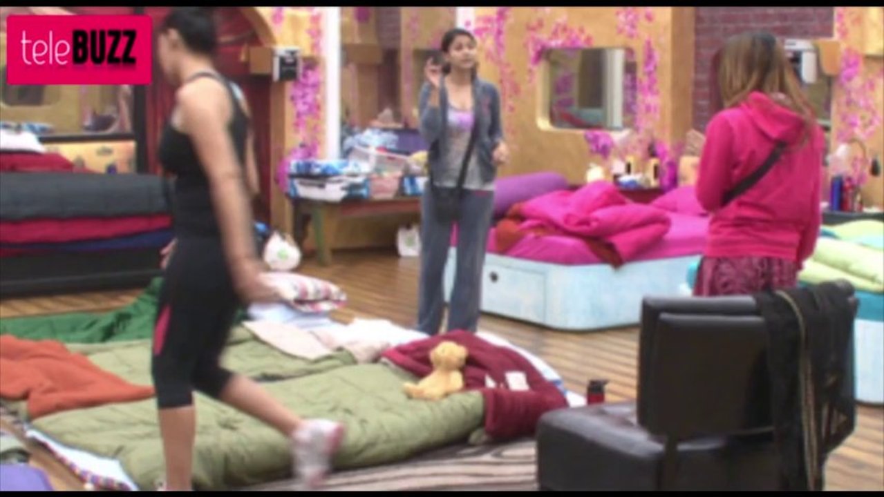 Bigg Boss 7 Tanisha HITS Pratyusha in Bigg Boss 7 7th November 2013 Day 53 FULL EPISODE