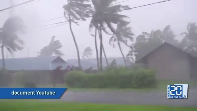 Le super typhon Haiyan frappe les Philippines