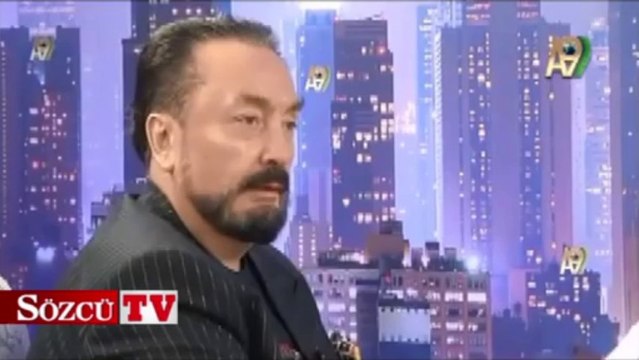 Adnan Oktar'ın kızlı erkekli yorumu
