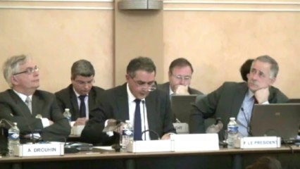 Le Préfet explique les nouveaux cantons