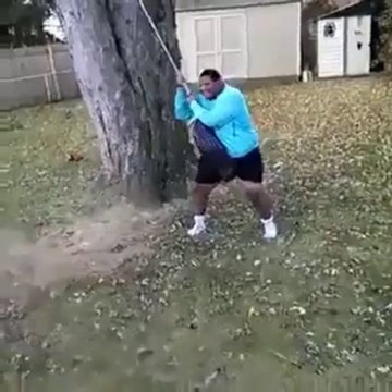 Un ado FAT fait de la balançoire... FAIL!