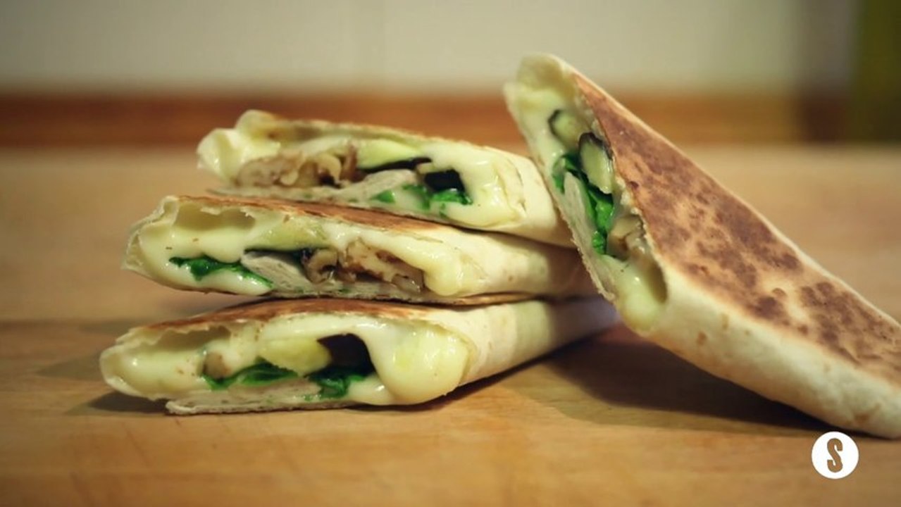 54 PROVOLONE & FIG PIADINE