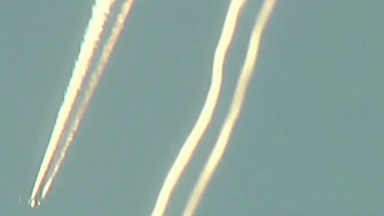 chemtrail vs. contrail