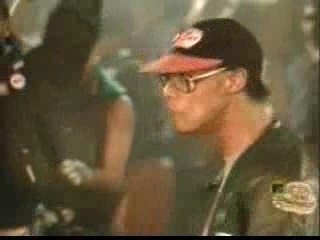 New video des vengeurs masquer