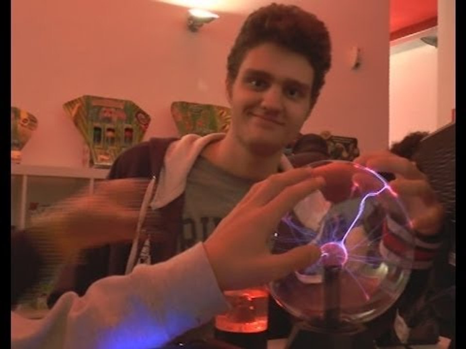 Napoli - Città della Scienza torna a vivere con "Futuro Remoto" -live- (08.11.13)