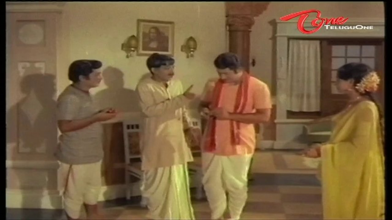 Comedy Scene Between Krishna Chandra Mohan