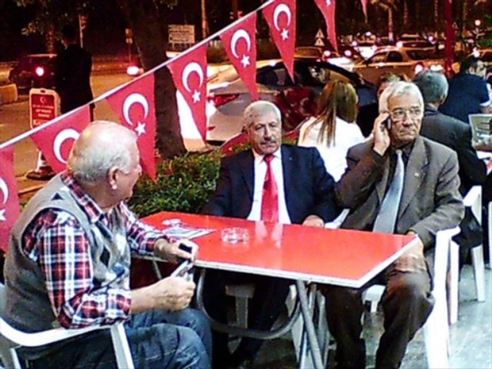 BURHANETTİN KOCAMAZIN SEÇİM BÜROSU HİÇ BOŞ KALMIYOR