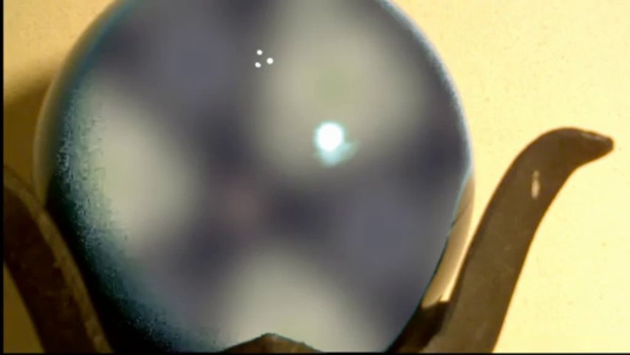 MAGIC CRYSTAL BALL