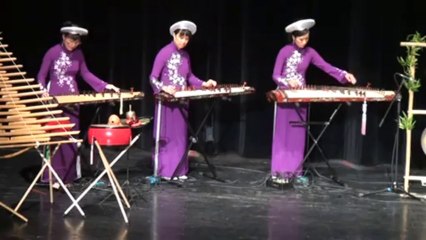 03. Chants Populaires Des Trois Régions - Ensemble Tieng To Dong