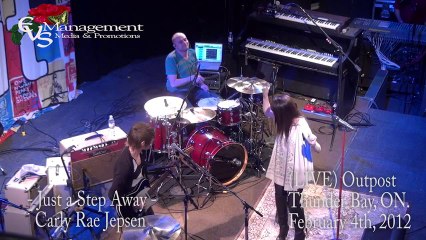 Carly Rae Jepsen - Curiosity (Live) Thunder Bay, ON