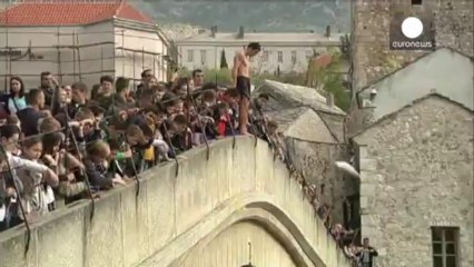 Vingt ans après, le pont de Mostar est devenu lieu de mémoire