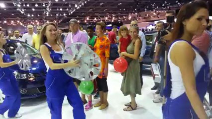 Dubai Motor Show 2013. Volkswagon